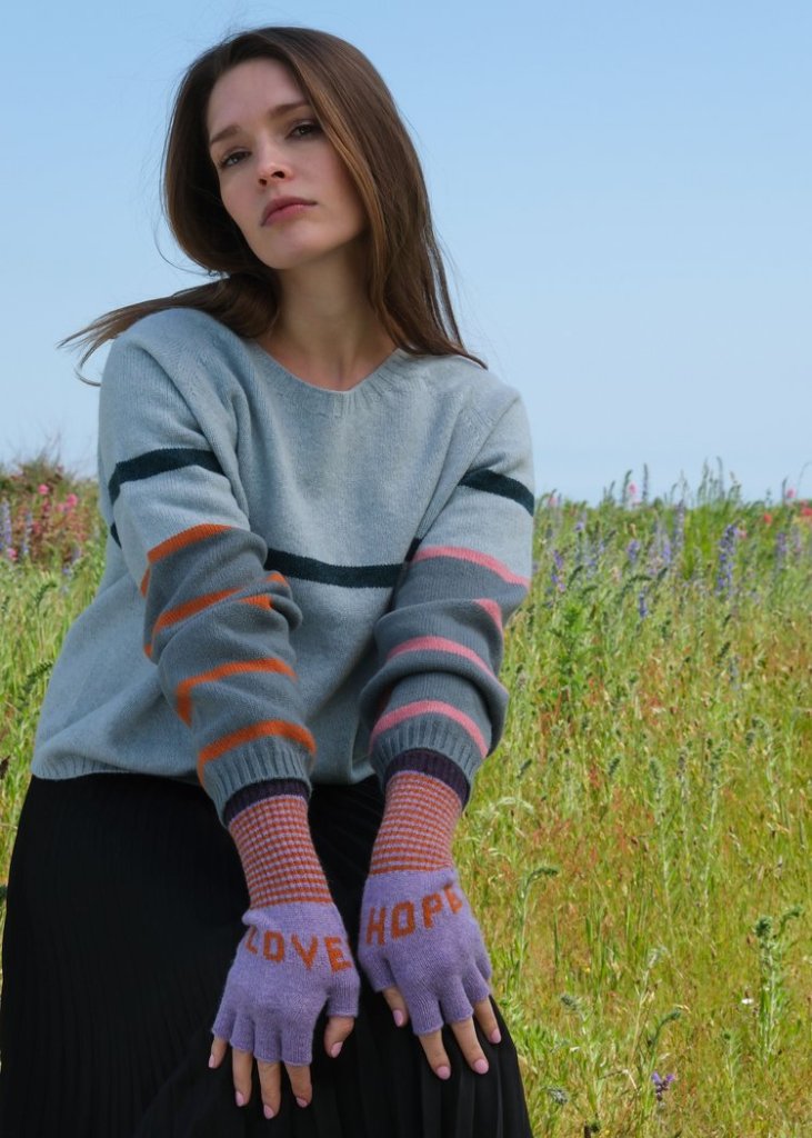 Contrast Love & Hope Gloves - Lilac