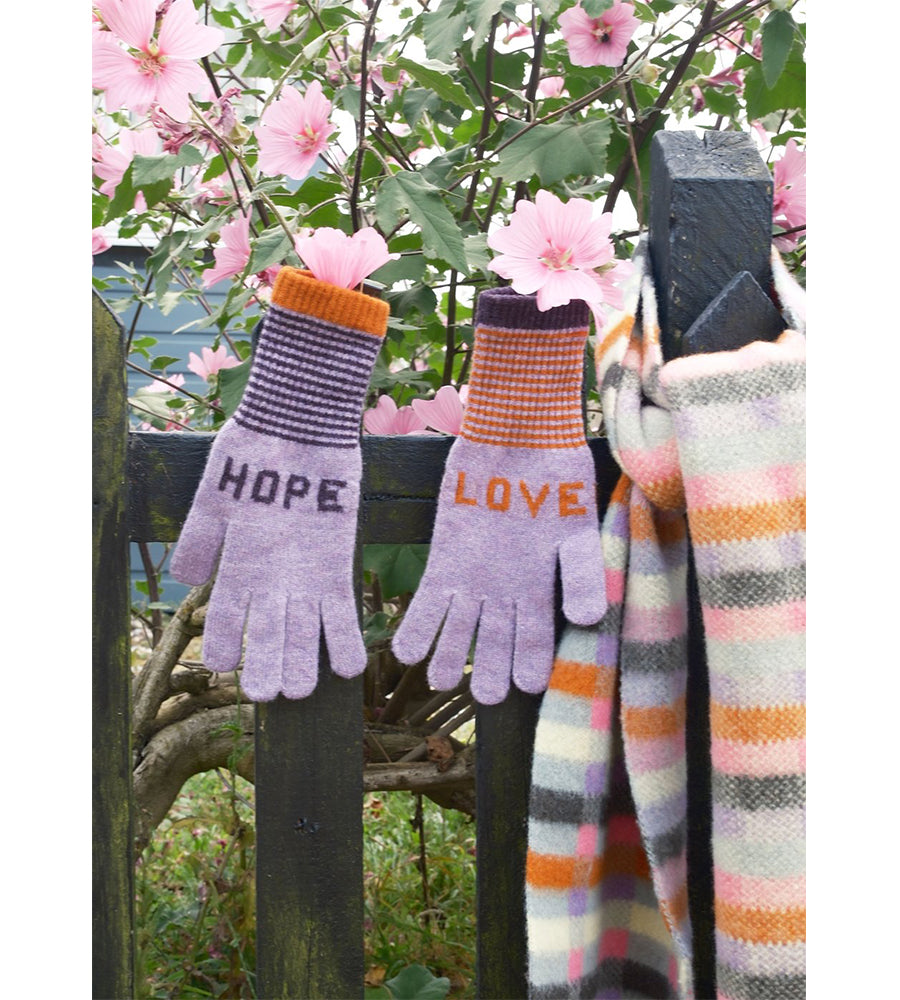 Contrast Love & Hope Gloves - Lilac