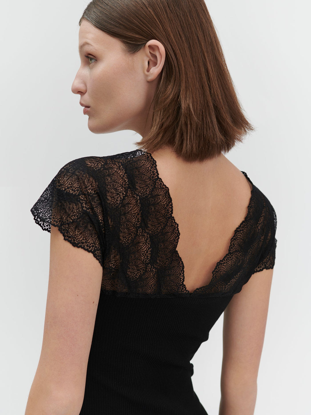 W0939 Beatha Top Black