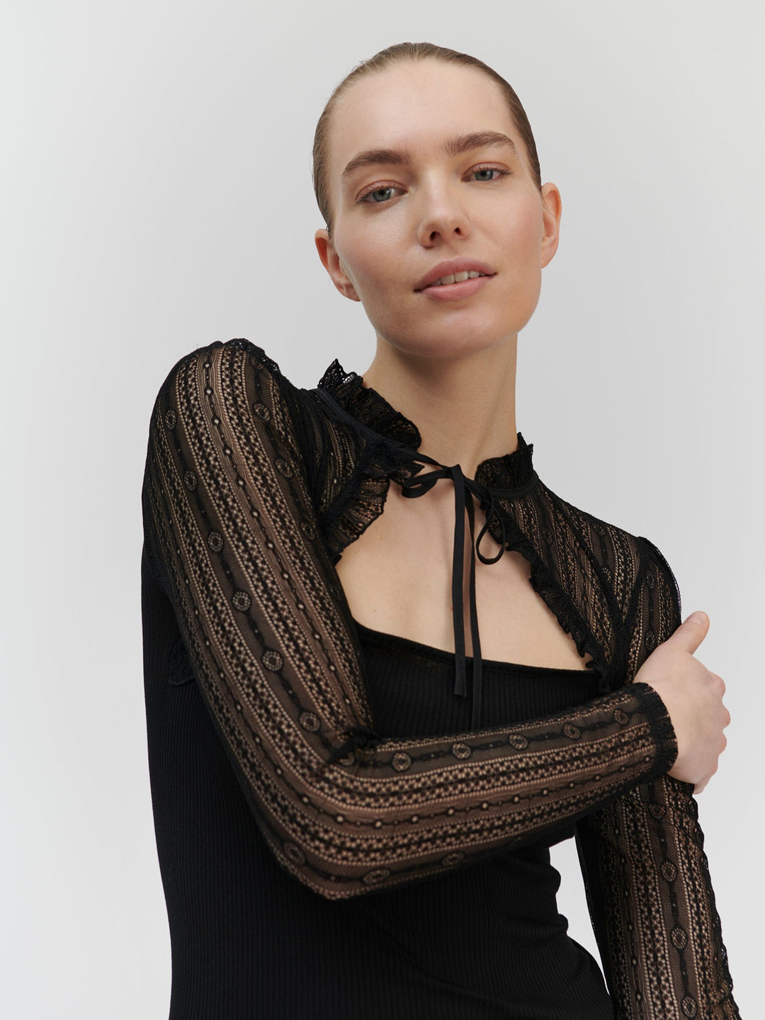 W0944 Beatha Top Black