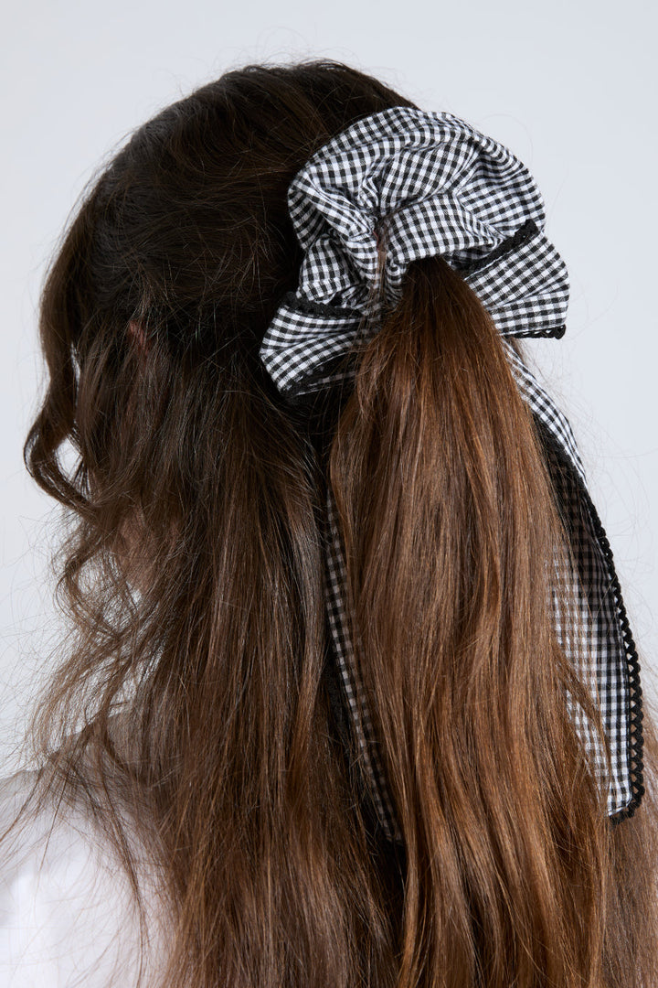 Gingham Bow Scrunchie - Black & Ecru
