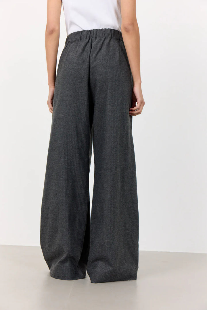 Norda Pants - Dark Grey
