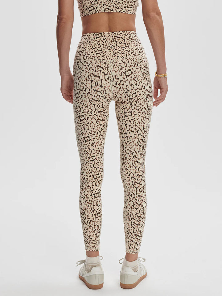 Move Pocket Legging High 25 - Almond Abstract Leopard