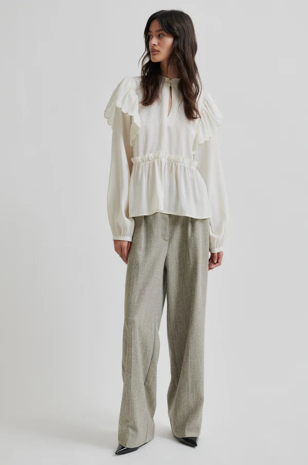 Terra Frill Blouse - Tofu
