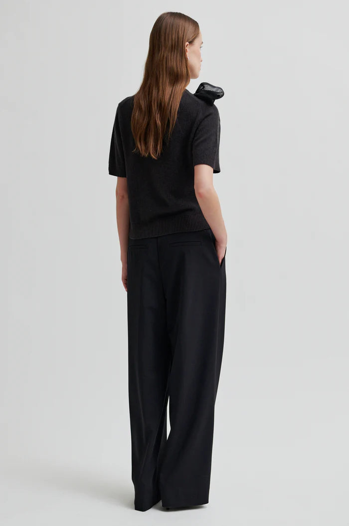 Leara Knit O-Neck - Black Sand