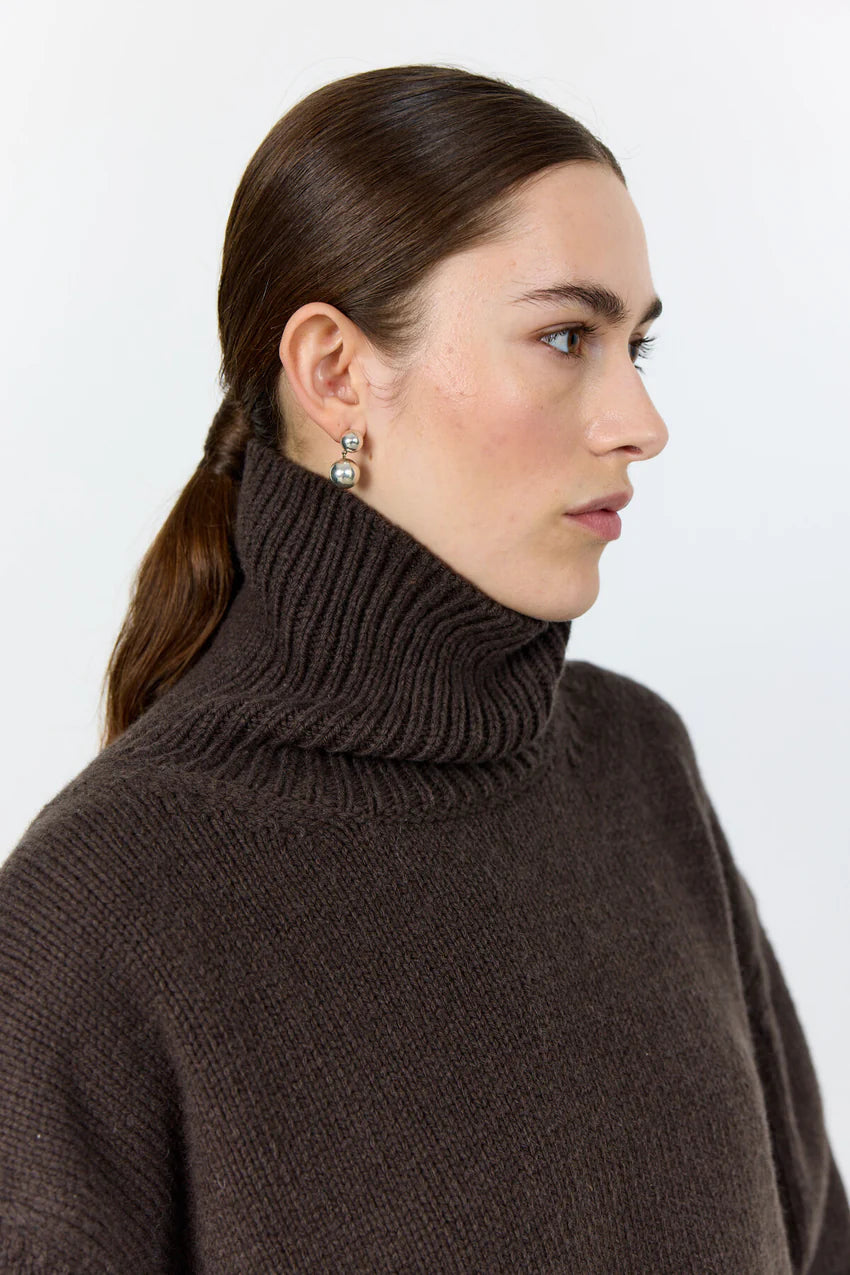 Perle Roll Neck Jumper - Dark Brown