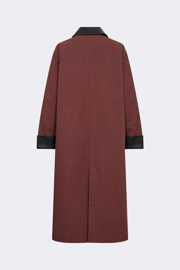 LR-Silvia 2 - Burgundy Coat