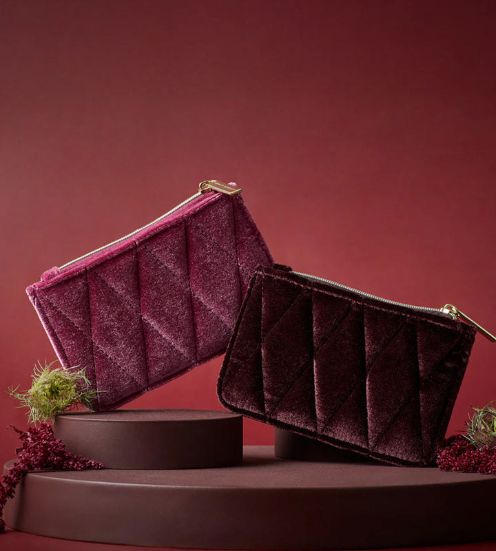 EBP6948 Quilted card purse burgundy velvet