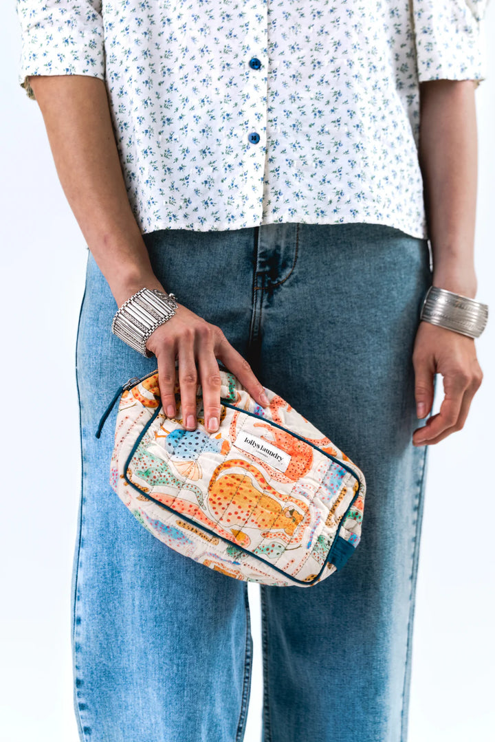 CaveLL Make-Up bag