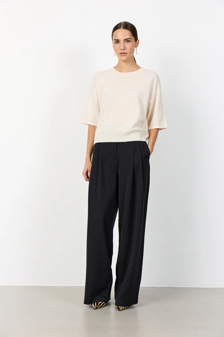 LR-Ismaila Knitted Tee 23 Cream