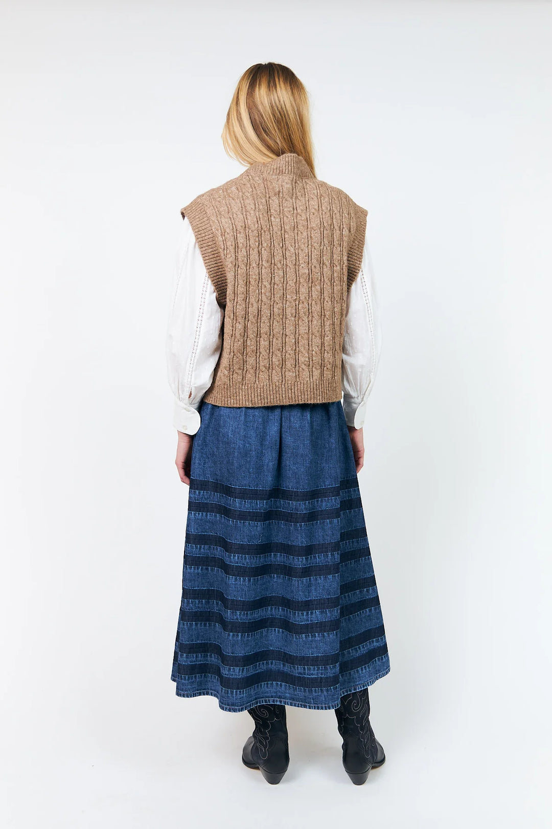 FinnLL Knit Vest - Camel