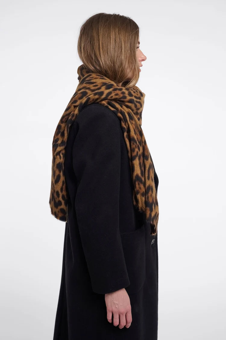 Hutton Scarf - Leopard