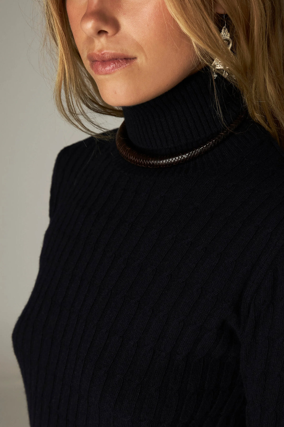 Nocture Nancy Jumper - Black Frequency