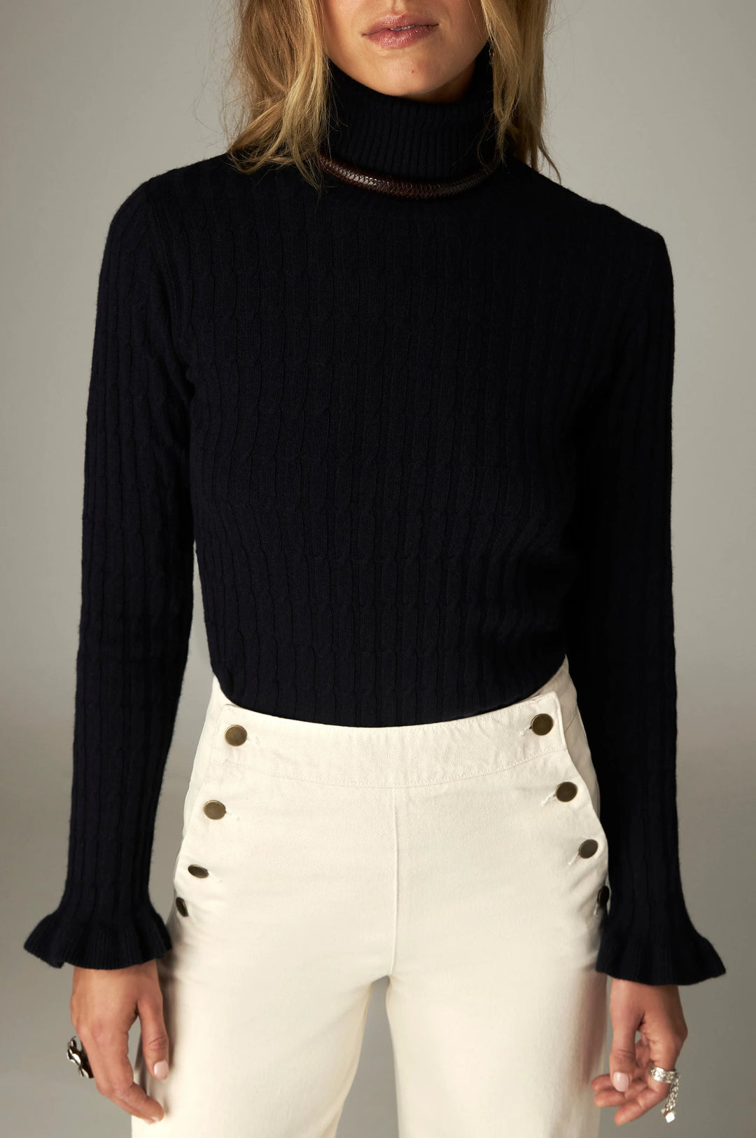 Nocture Nancy Jumper - Black Frequency