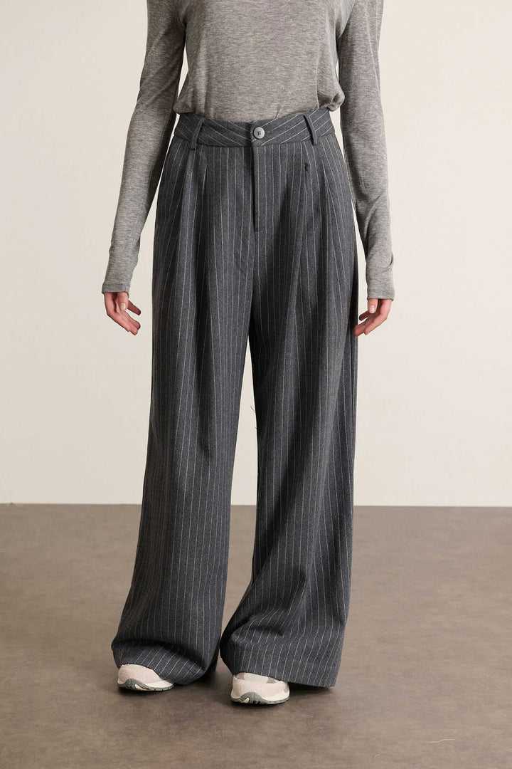 Voltaire Trousers - Grey