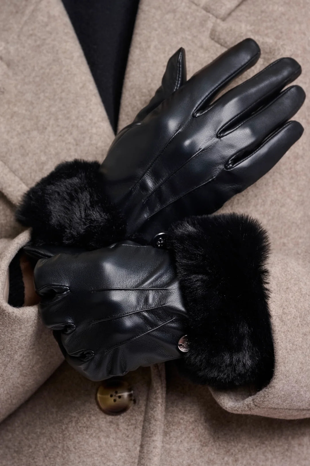 Arca Gloves - Black