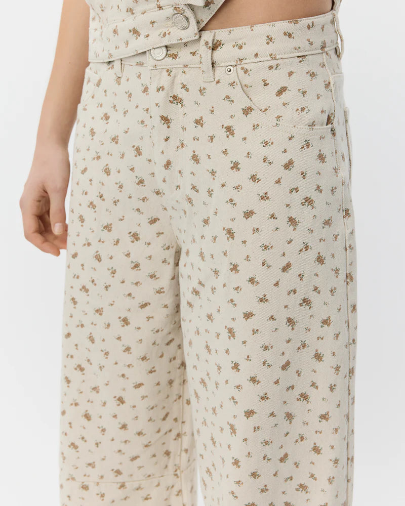 Tomarsw Cropped Barrel Jeans - Rose Flower