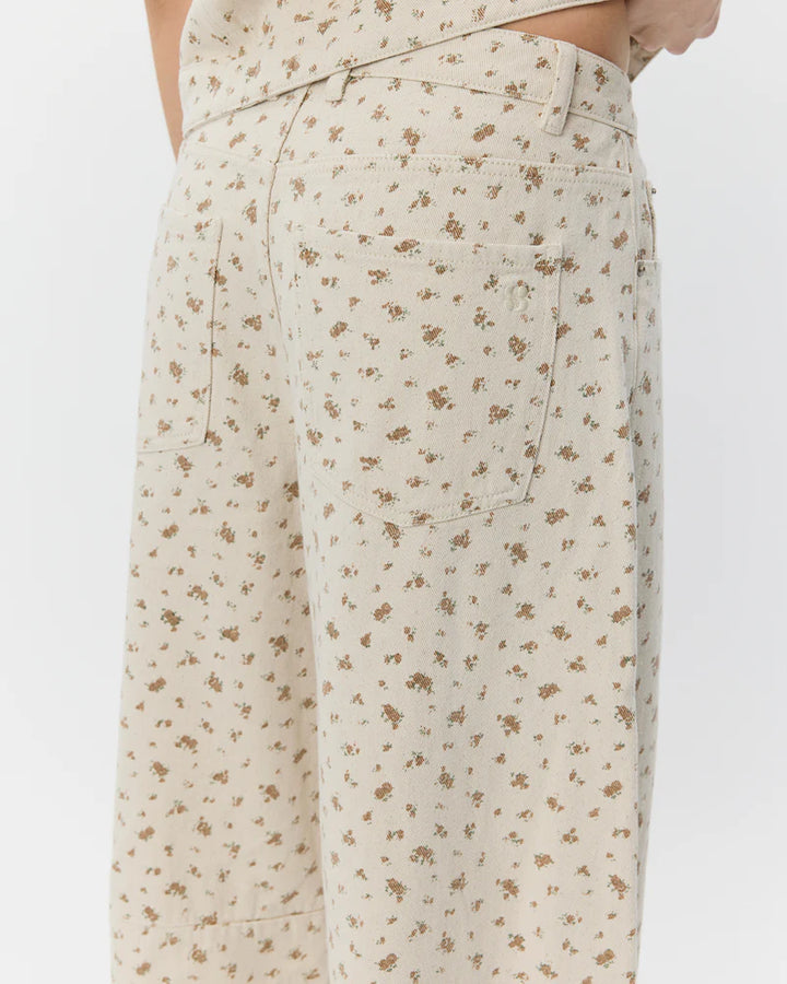 Tomarsw Cropped Barrel Jeans - Rose Flower