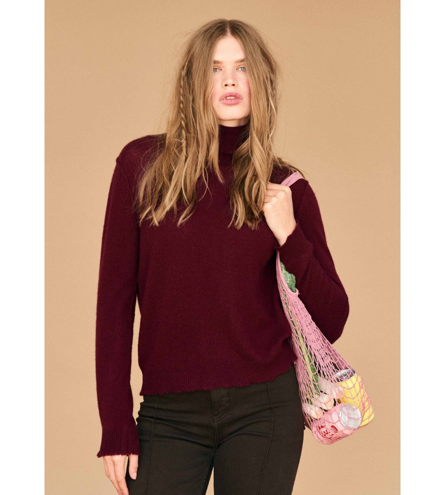 Distressed Roll Collar - Burgundy