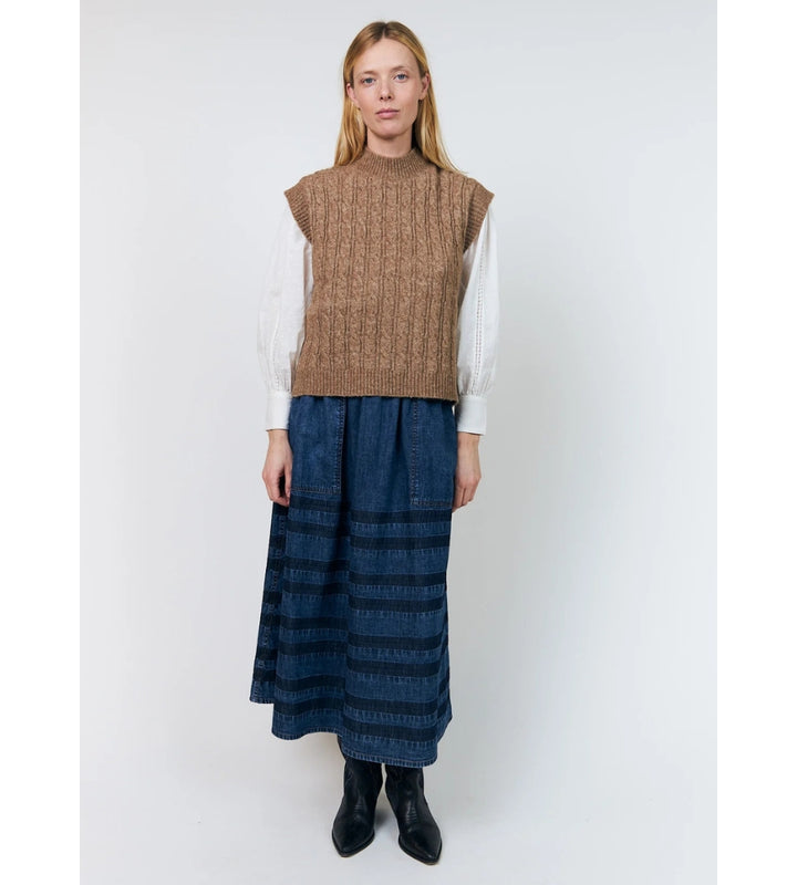 FinnLL Knit Vest - Camel