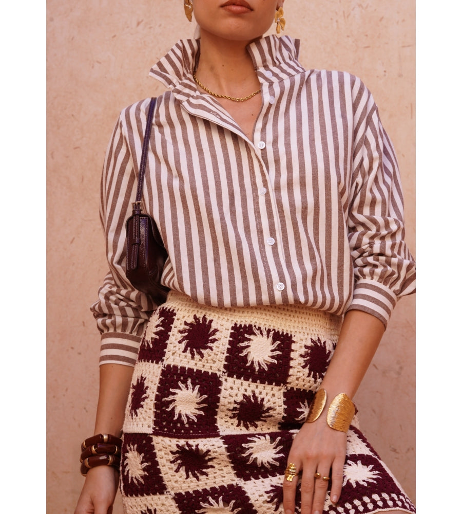Eleanor Frill Neck Blouse Marron