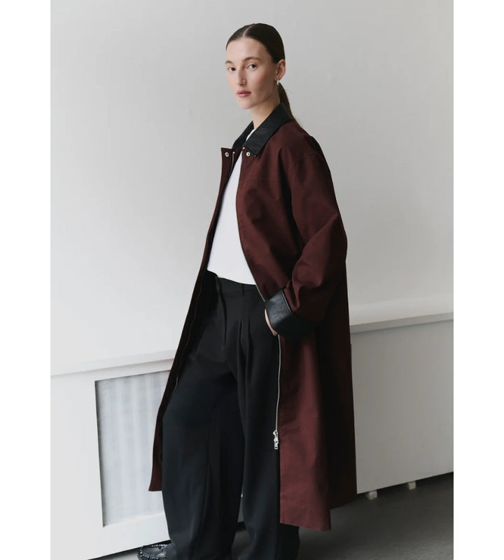 LR-Silvia 2 - Burgundy Coat