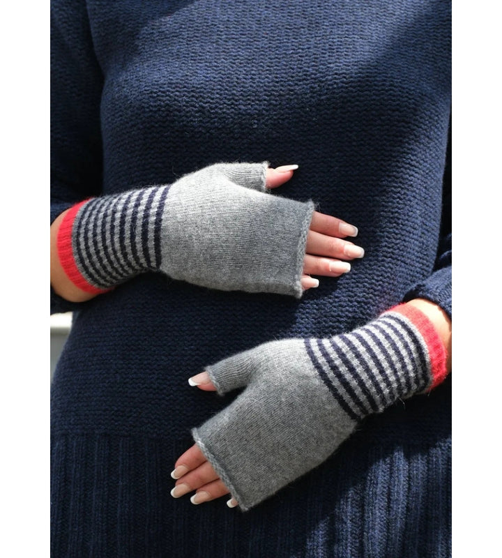 Angora Mitten - Grey &amp; Red