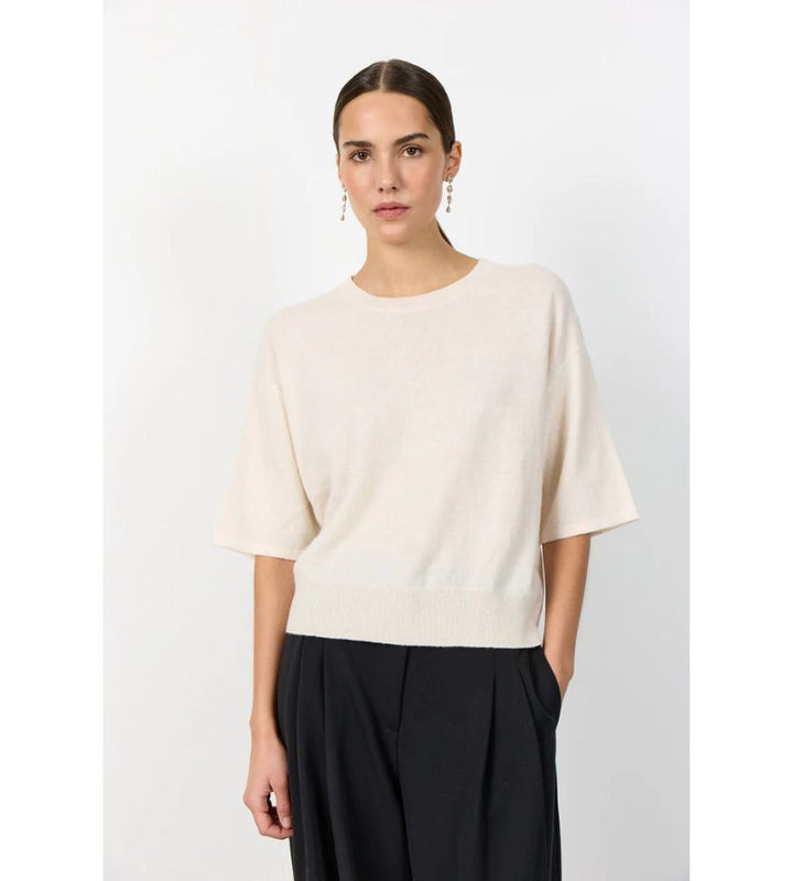 LR-Ismaila Knitted Tee 23 Cream