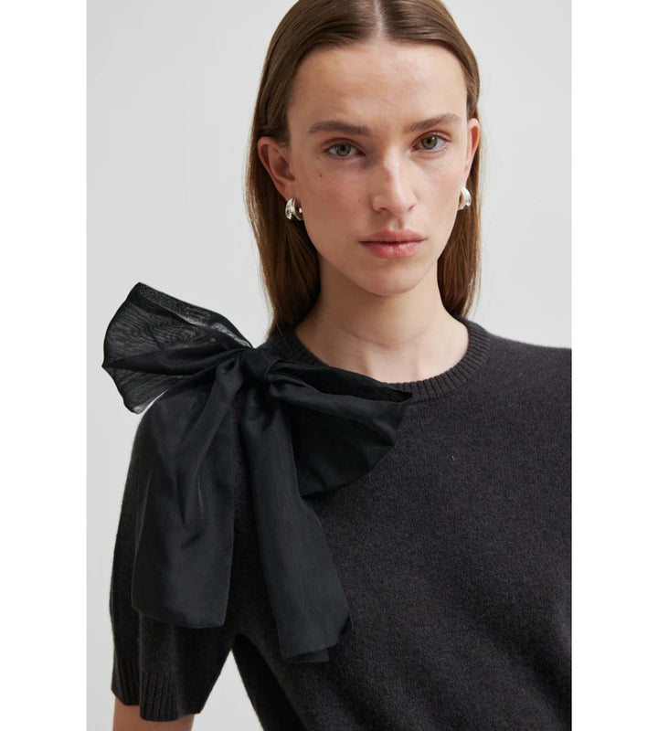Leara Knit O-Neck - Black Sand