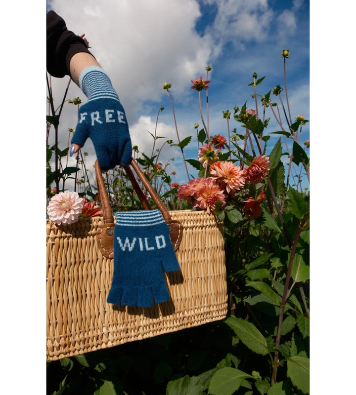 Wild Free Gloves - Teal/Aqua