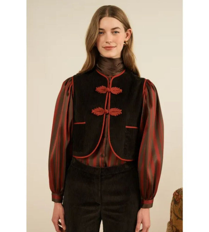 Vienna Vest - Brown