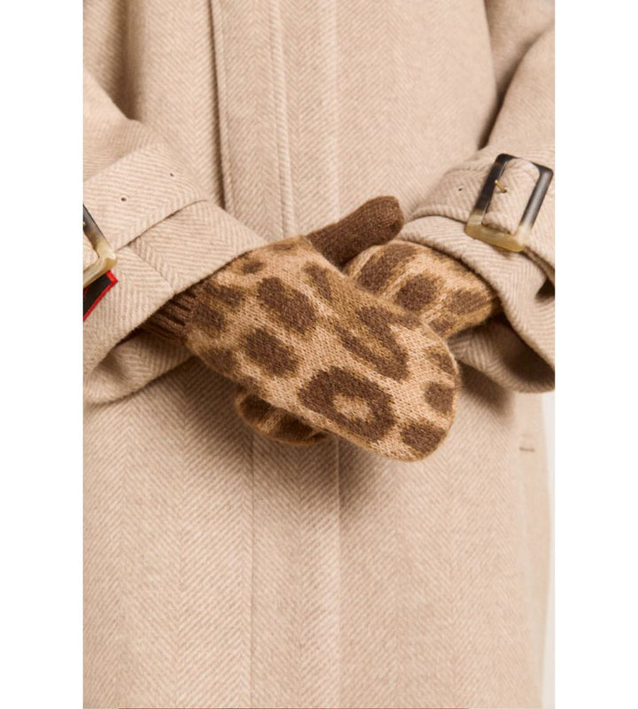 Fluffy Leopard Mittens