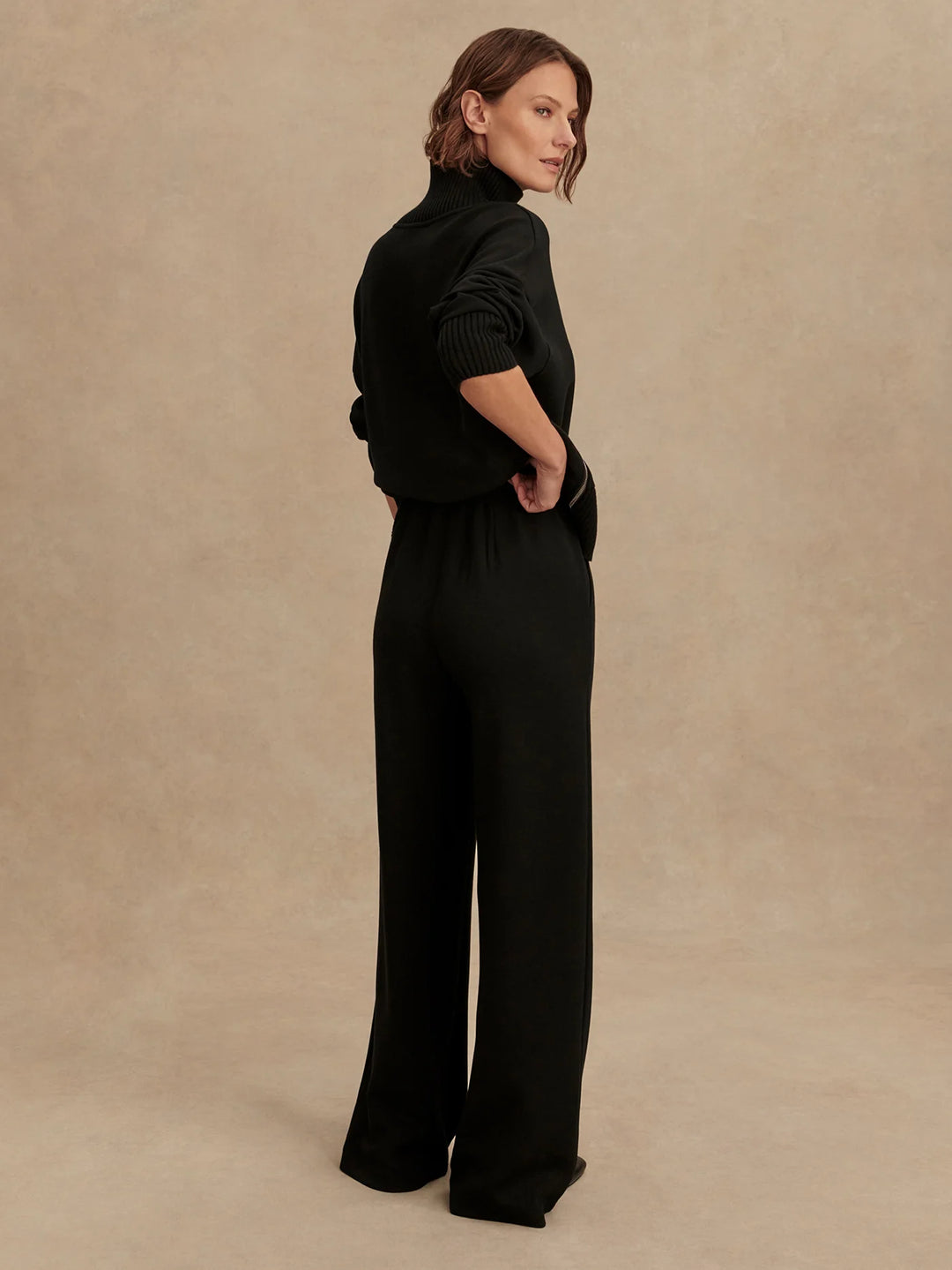 The Extra Wide Leg Pant 29.5 - Black